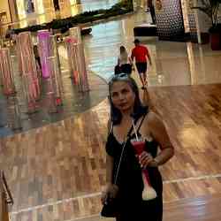 Single Iranian woman in Vancouver, BC, Canada