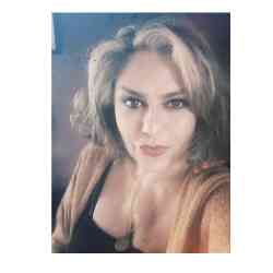 Single Iranian woman in Los Angeles, California, United States