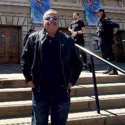 Single Iranian man in Los Angeles, California, United States