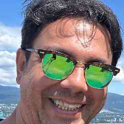 Single Iranian man in Vancouver, British Columbia, Canada