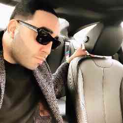 Single Iranian man in New York, New York, United States