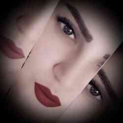 Single Iranian woman in New York, New York, United States