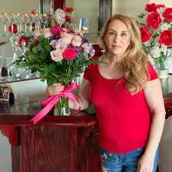 Single Iranian woman in New York, NY, United States