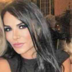 Single Iranian woman in Los Angeles, California, United States