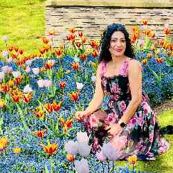 Single Iranian woman in London, England, United Kingdom