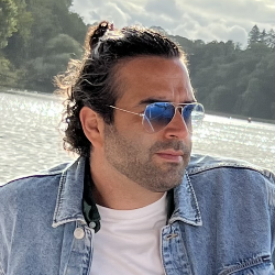 Single Iranian man in Paris, France, France