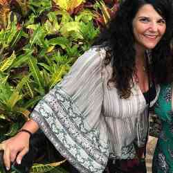 Single Greek woman in Chicago, Illinois, United States