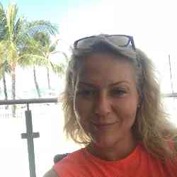 Single Greek woman in Toronto, Ontario, Canada