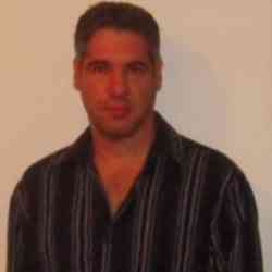Single Greek man in Chicago, Illinois, United States