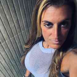 Single Greek woman in Boston, Massachusetts, United States