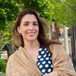 Single Greek woman in Boston, Massachusetts, United States