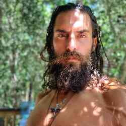 Single Greek man in Los Angeles, California, United States