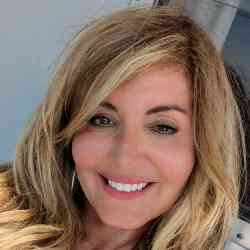 Single Greek woman in Toronto, ON, Canada