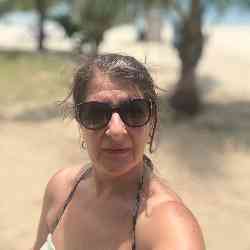 Single Greek woman in London, England, United Kingdom