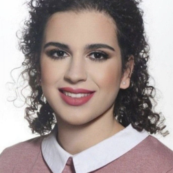 Single Greek woman in London, England, United Kingdom