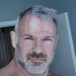 Single Greek man in Los Angeles, California, United States
