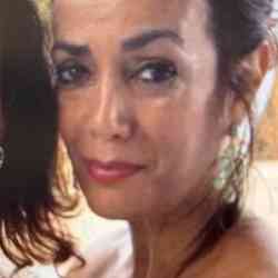 Single Greek woman in London, UK, United Kingdom