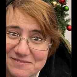 Single Greek woman in London, England, United Kingdom