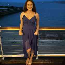 Single Greek woman in Boston, Massachusetts, United States