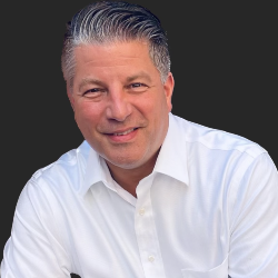 Single Greek man in Chicago, Illinois, United States