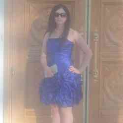 Single Greek woman in Los Angeles, California, United States