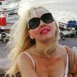 Single Greek woman in Thessaloniki, Ελλάδα, Greece