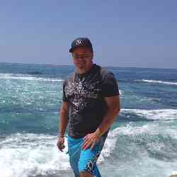 Single Greek man in Los Angeles, California, United States