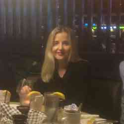 Single Greek woman in Toronto, ON, Canada