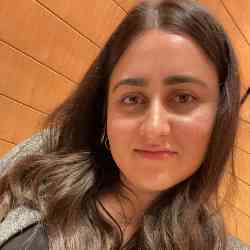 Single Greek woman in Chicago, IL, United States