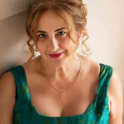 Single Greek woman in Sydney, NSW, Australia