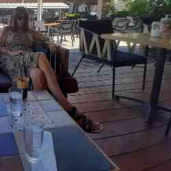 Single Greek woman in Athens, Ελλάδα, Greece