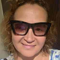 Single Greek woman in London, UK, United Kingdom