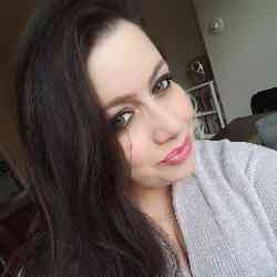 Single Greek woman in Boston, MA, United States