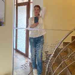 Single Greek woman in București, România, Romania