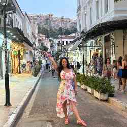 Single Greek woman in Boston, MA, United States