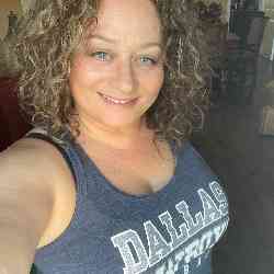 Single Greek woman in Plano, TX, United States