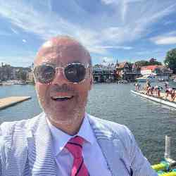 Single Greek man in London, UK, United Kingdom