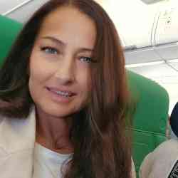 Single Greek woman in Athens, Ελλάδα, Greece