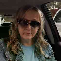 Single Greek woman in Toronto, ON, Canada