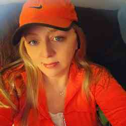 Single Greek woman in Toronto, ON, Canada