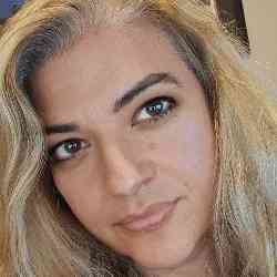 Single Greek woman in Fort Lauderdale, FL, United States