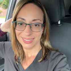 Single Greek woman in Leland, NC, United States