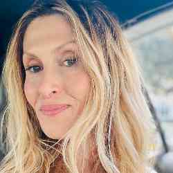 Single Greek woman in Hastings-on-Hudson, NY, United States