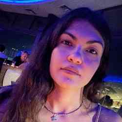 Single Greek woman in Charleston, SC, United States