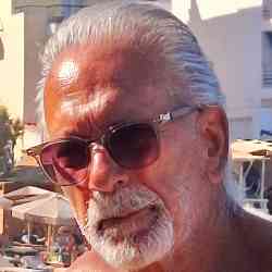 Single Greek man in Peristeri, Peristeri, Greece