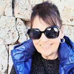 Single Greek woman in Peloponnese, Greece, Greece