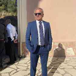 Single Greek man in Γλυκά Νερά, Ελλάδα, Greece