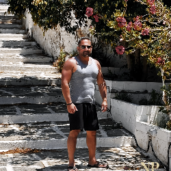 Single Greek man in Great Neck, New York, United States