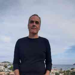 Single Greek man in Athens, Ελλάδα, Greece