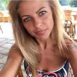 Single Greek woman in Athens, Ελλάδα, Greece